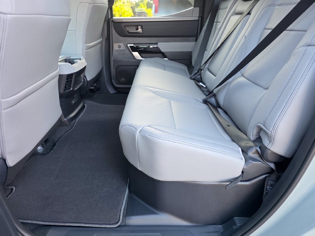 New 2026 Toyota Tundra Limited AWD/4WD image 21