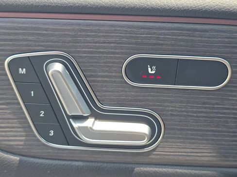 Certified 2023 Mercedes-Benz GLB 250 4MATIC image 6