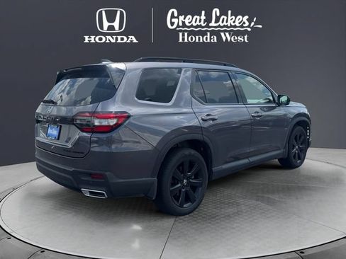 Used 2025 Honda Pilot Black Edition image 5
