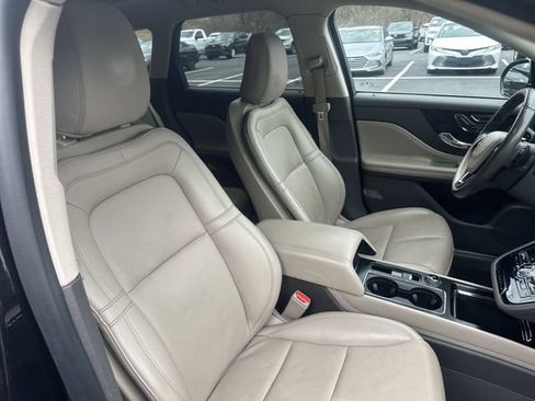 Used 2021 Lincoln Corsair Reserve w/ Elements Package image 29