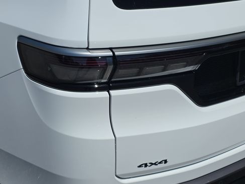 New 2026 Jeep Grand Wagoneer L 4WD image 29
