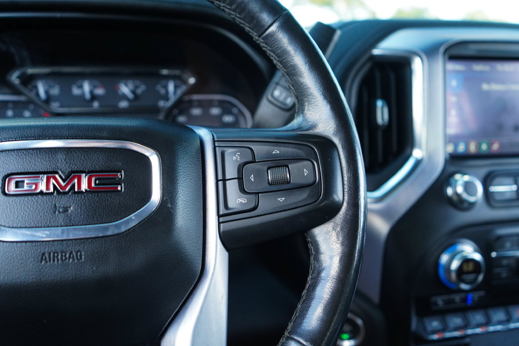 Used 2019 GMC Sierra 1500 SLT w/ SLT Premium Plus Package AWD/4WD image 28