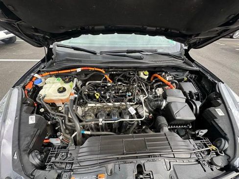 Used 2021 Ford Escape SE w/ Convenience Package image 17