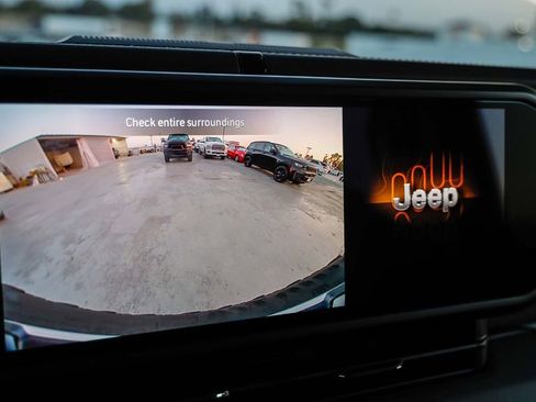 New 2026 Jeep Wrangler Unlimited Rubicon w/ Whitecap Package image 28