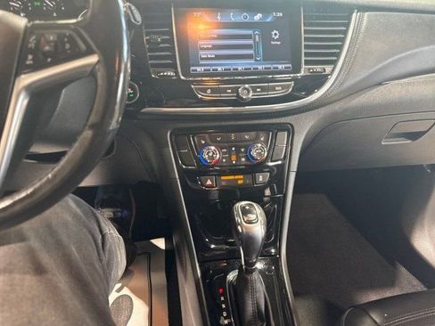 Used 2020 Buick Encore Essence image 27