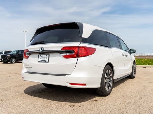 Used 2024 Honda Odyssey EX-L image 5