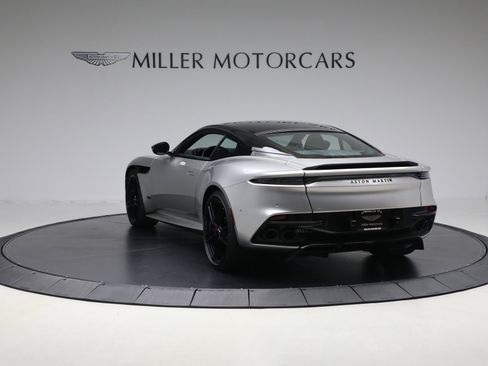 Used 2023 Aston Martin DBS Coupe image 5