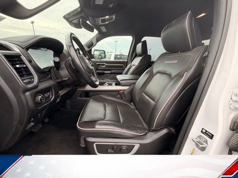 Used 2023 RAM 1500 Laramie AWD/4WD image 10