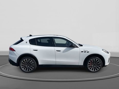 New 2025 Maserati Grecale Modena image 3