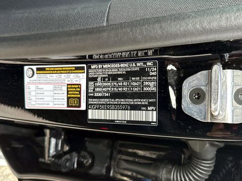 Certified 2025 Mercedes-Benz GLS 450 4MATIC image 32