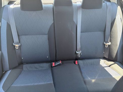 Used 2025 Nissan Versa SV FWD image 36