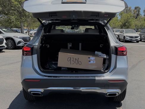 New 2026 Mercedes-Benz GLA 250 image 12