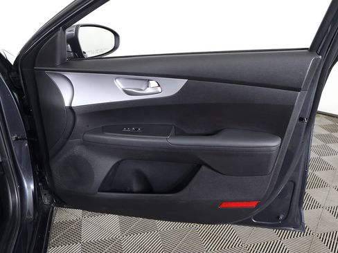 Used 2023 Kia Forte LXS FWD image 21