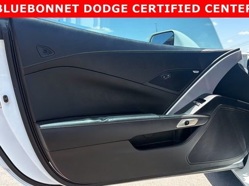 Used 2019 Chevrolet Corvette Stingray Coupe w/ Carbon Flash Badge Package RWD image 9