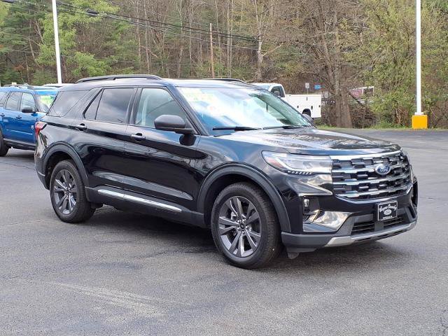 Certified 2025 Ford Explorer Active w/ Active Comfort Package AWD/4WD image 1