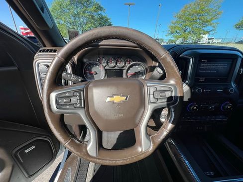 Used 2019 Chevrolet Silverado 1500 LTZ w/ LTZ Premium Package image 42