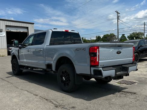 New 2026 Ford F250 Lariat w/ Black Appearance Package AWD/4WD image 5