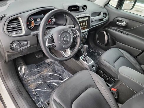 Certified 2023 Jeep Renegade Limited image 19