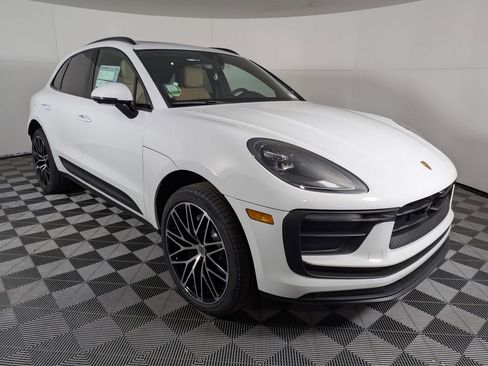 New 2026 Porsche Macan image 9