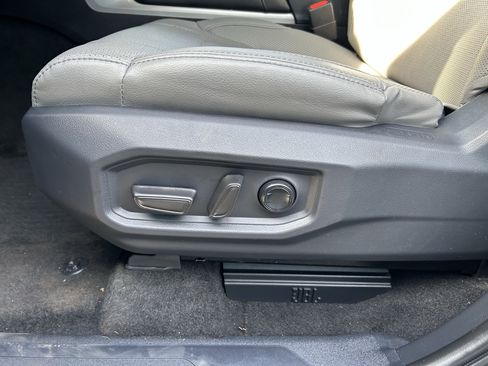 Used 2024 Toyota Sequoia Limited image 21