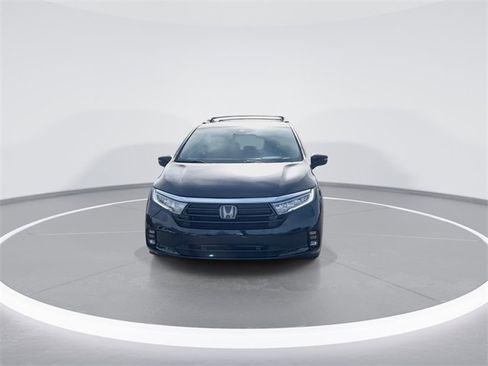 Used 2023 Honda Odyssey Touring image 3