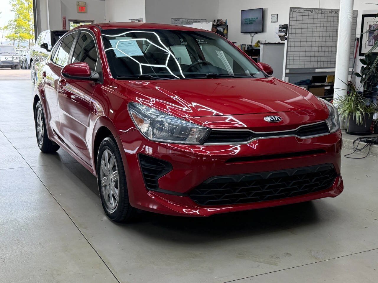 Used 2021 Kia Rio S FWD image 1