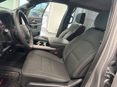 Used 2025 RAM 1500 Big Horn AWD/4WD image 34