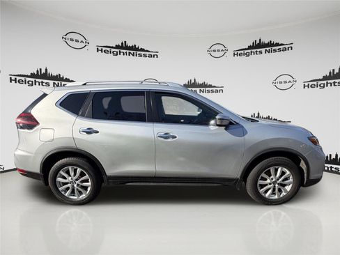 Used 2020 Nissan Rogue S w/ Special Edition Package image 8