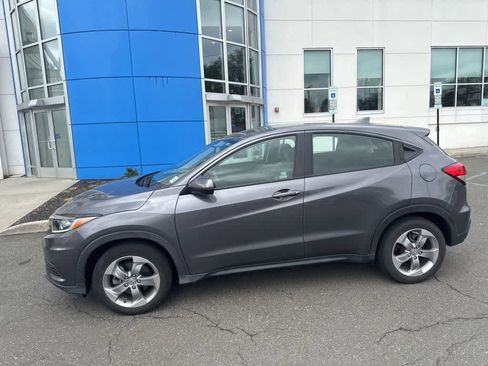 Used 2022 Honda HR-V LX image 3