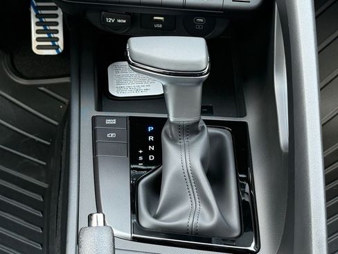 New 2026 Hyundai Elantra SEL Sport FWD image 23