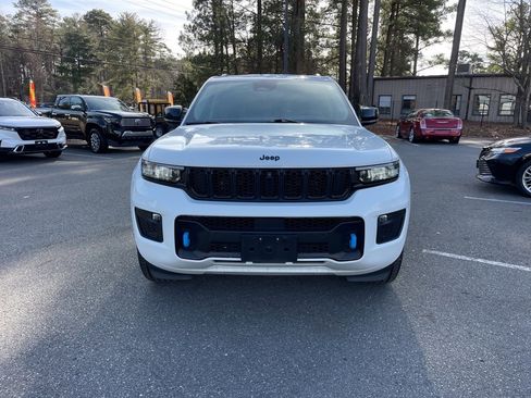 Used 2023 Jeep Grand Cherokee 30th Anniversary image 4