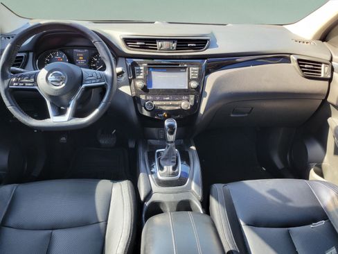 Used 2018 Nissan Rogue Sport SL FWD image 7