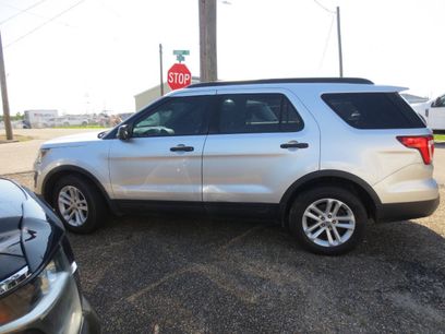 Used 2017 Ford Explorer FWD