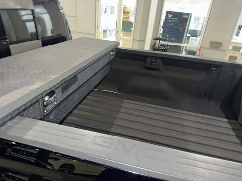 Used 2015 GMC Sierra 2500 Denali w/ Duramax Plus Package image 6