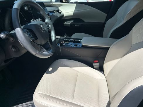 Used 2024 Lexus RX 350h w/ Accessory Package (K3) AWD/4WD image 11