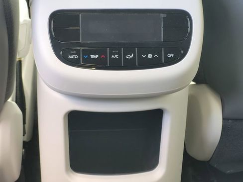 New 2026 Hyundai Ioniq 9 SE image 14