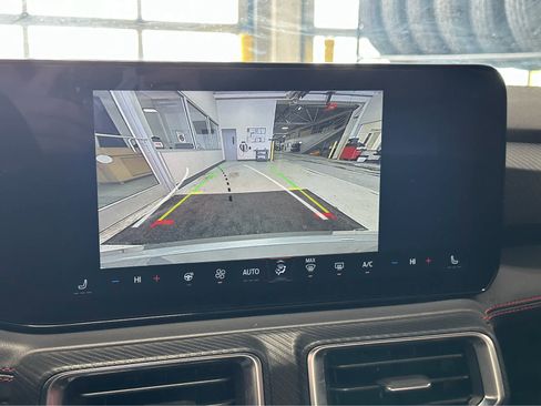 Used 2025 Ford Mustang Premium image 20