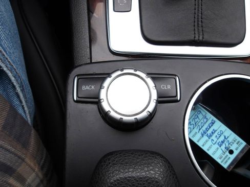 Used 2013 Mercedes-Benz C 250 Sport image 20