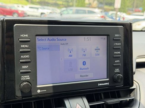 Used 2021 Toyota RAV4 XLE AWD/4WD image 3