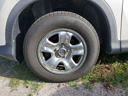 Used 2015 Honda CR-V LX image 8