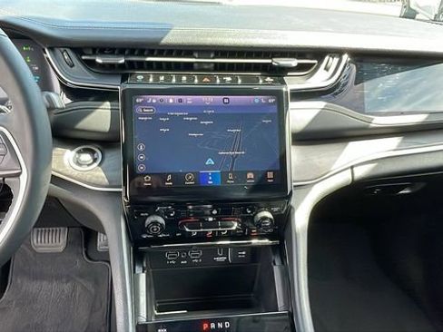 Used 2023 Jeep Grand Cherokee 4xe w/ Luxury Tech Group II image 17