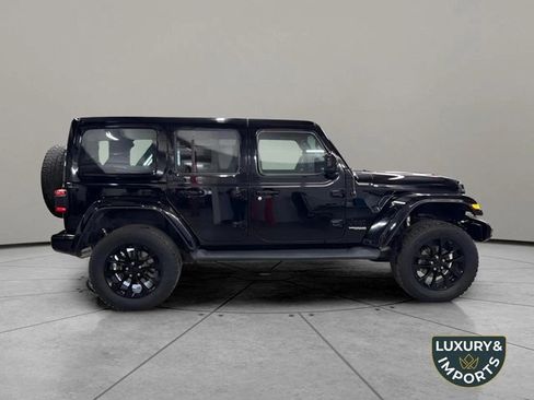 Used 2021 Jeep Wrangler Unlimited Sahara image 6