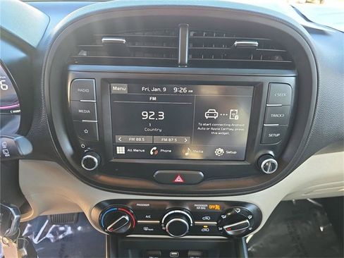 Used 2024 Kia Soul LX image 14