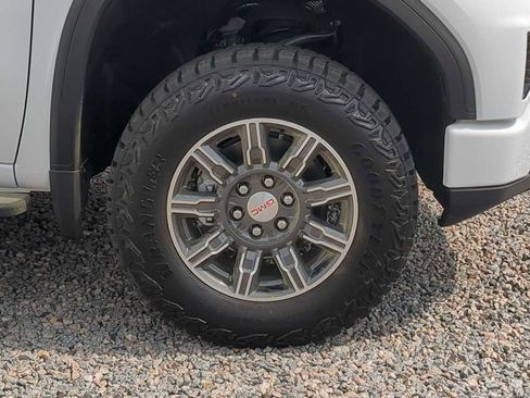 New 2026 GMC Sierra 1500 AT4 w/ AT4 Premium Package AWD/4WD image 10