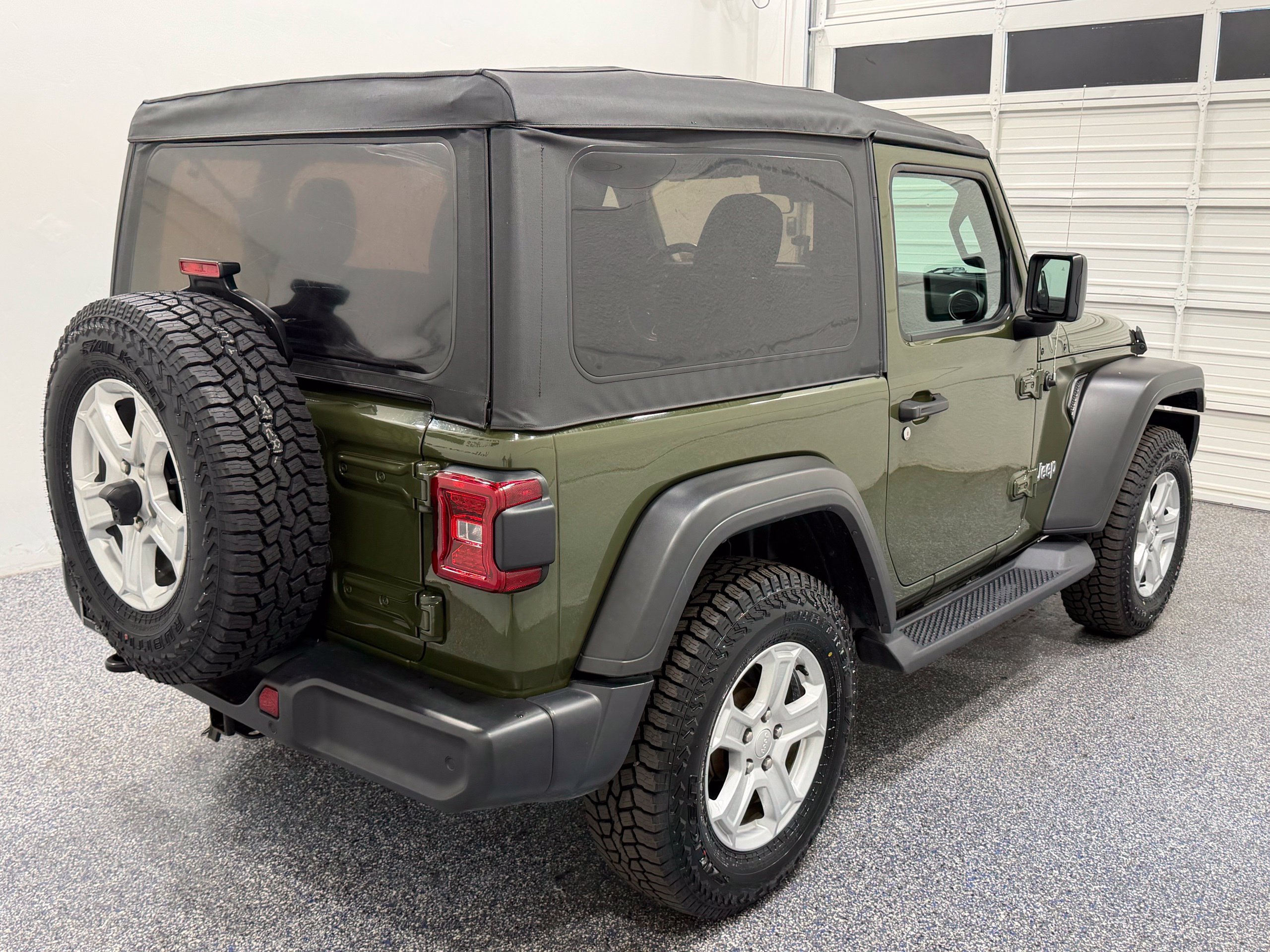 Used 2021 Jeep Wrangler Sport AWD/4WD image 6