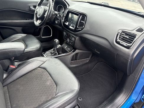 Used 2021 Jeep Compass Latitude FWD image 31