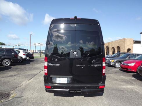 Used 2014 Mercedes-Benz Sprinter 3500 image 5