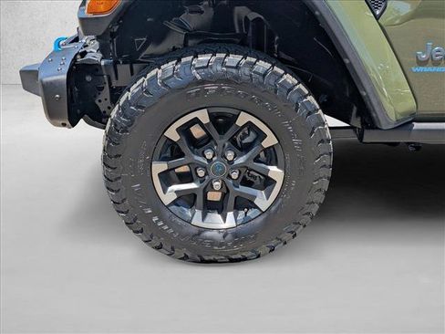 Used 2024 Jeep Wrangler Unlimited Rubicon 4xe AWD/4WD image 24
