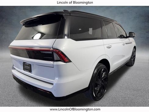 Used 2025 Lincoln Navigator Black Label AWD/4WD image 6