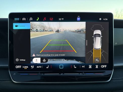 New 2026 Volkswagen Tiguan SE image 18